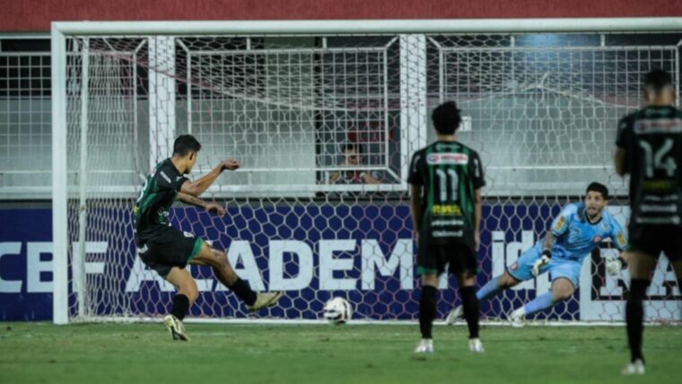Foto: Hugo Lopes/ Maringá