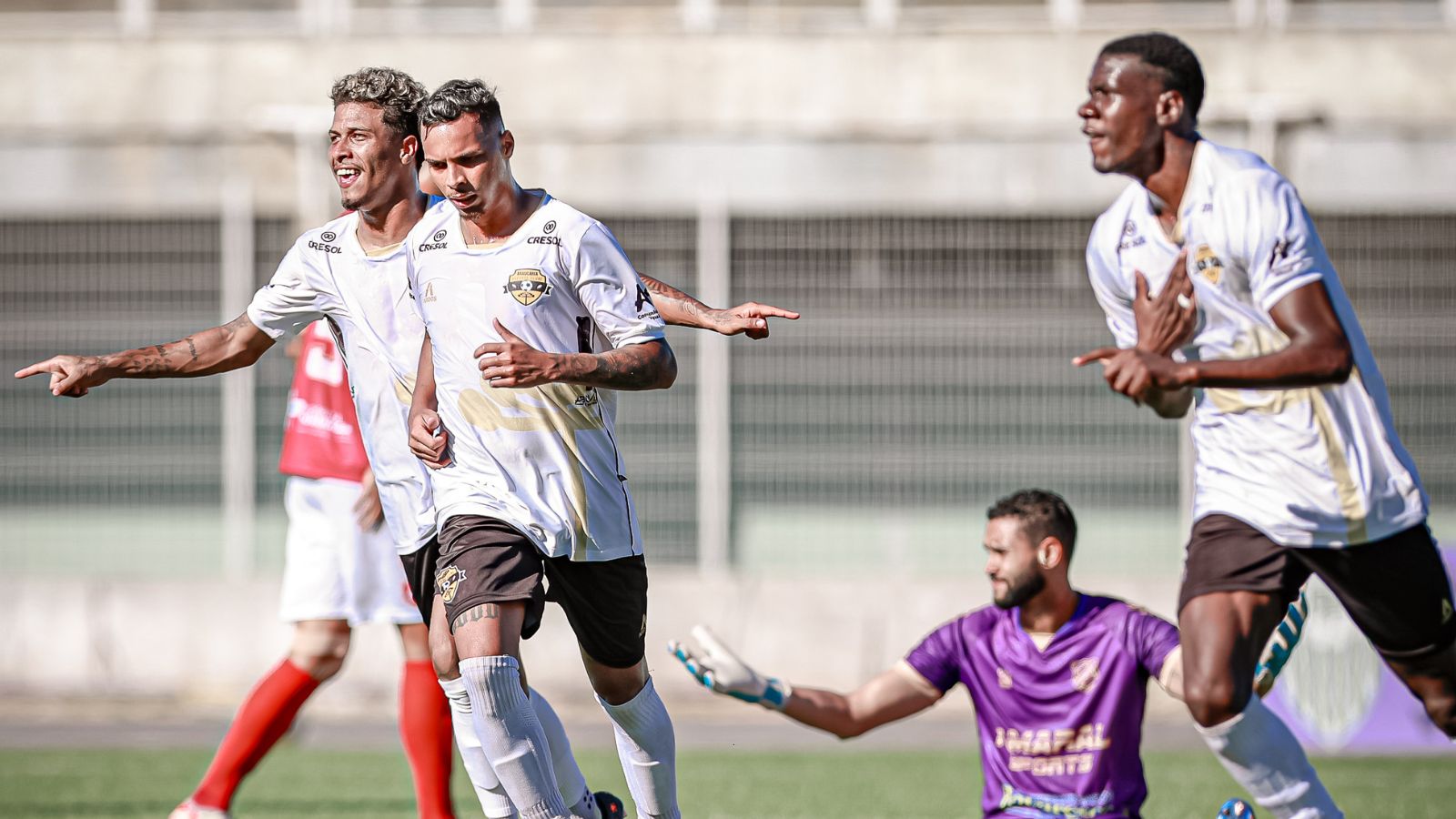 Roberta Kotowski/ Araucária