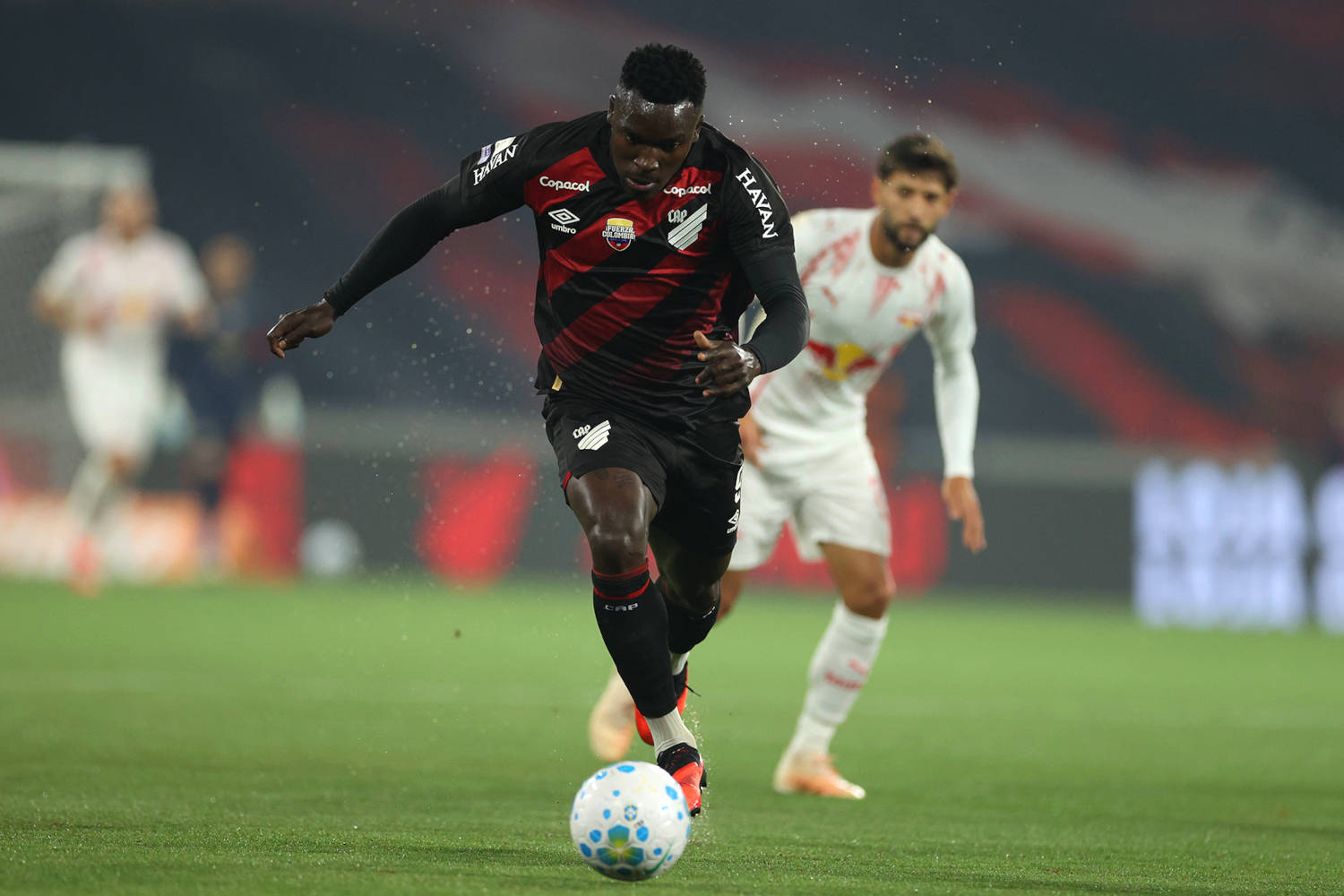 Athletico perde muitas chances e fica no empate com o Bragantino 1 athletico bragantino brasileirao 2026