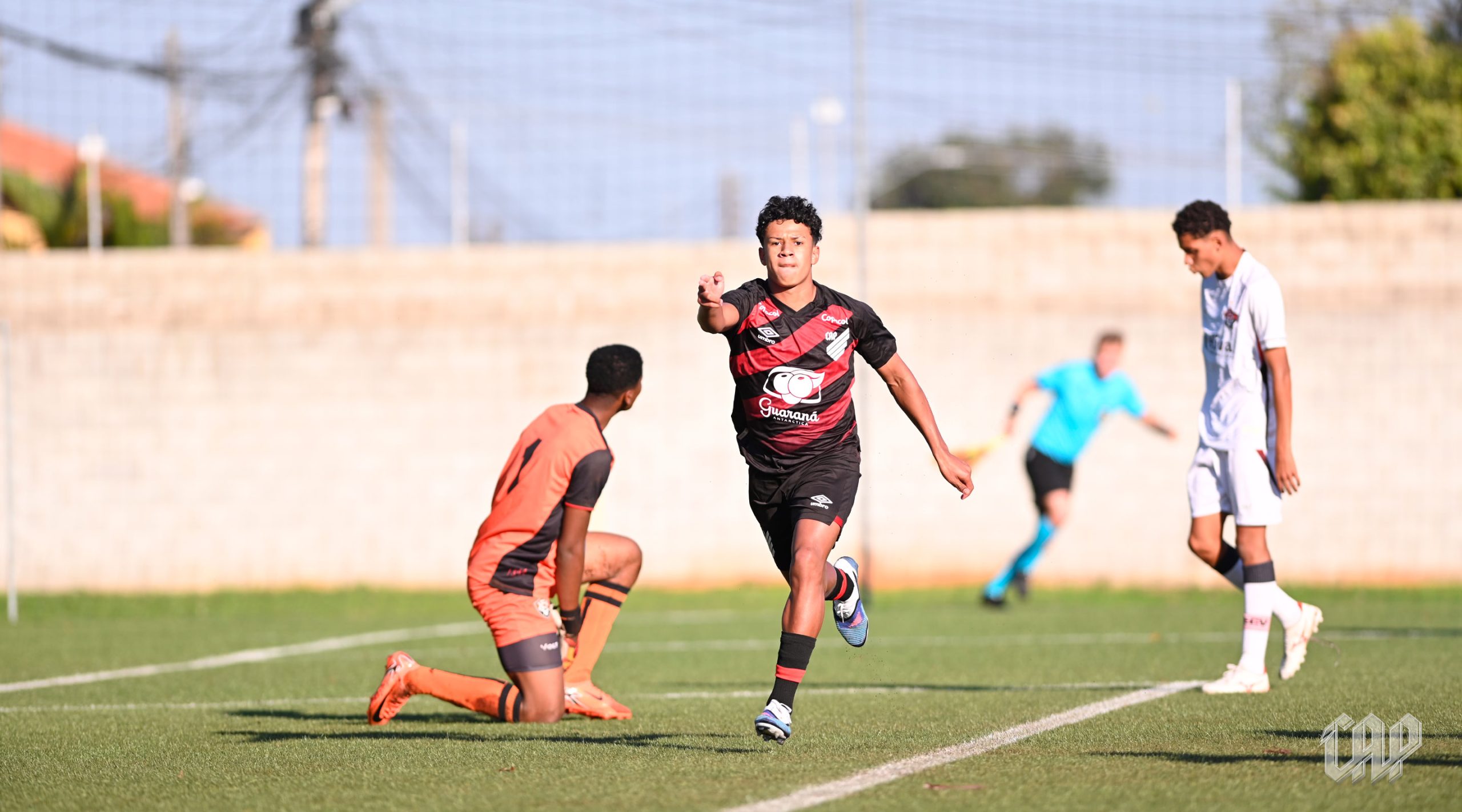 Athletico vence o Vitória e sobe para a terceira colocação no Brasileiro Sub-17 1 2880x1600 Brasileiro Sub 17 scaled 1