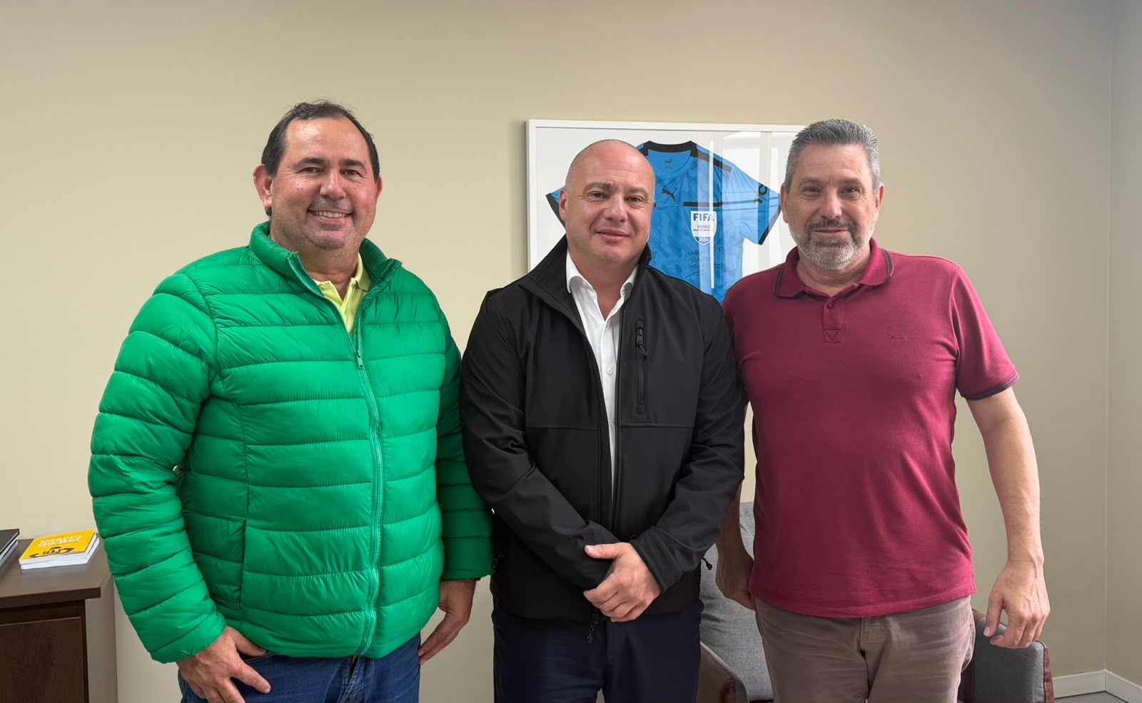 FPF recebe representantes de Araucária para tratar do fortalecimento do futebol no município 1 WhatsApp Image 2026 10 07 at 15.20.44
